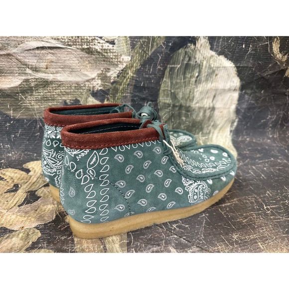 New Urban Outfitters Clarks Wallabee Paisley Boot Size 10 1/2 main image 8